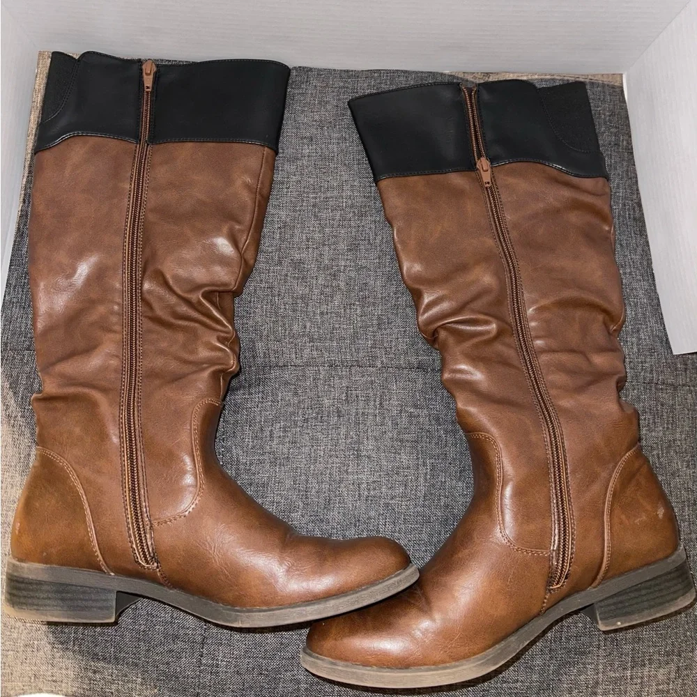 Nine West - Brown Boots with Black Top - Size 7.5 - Picture 2 of 11